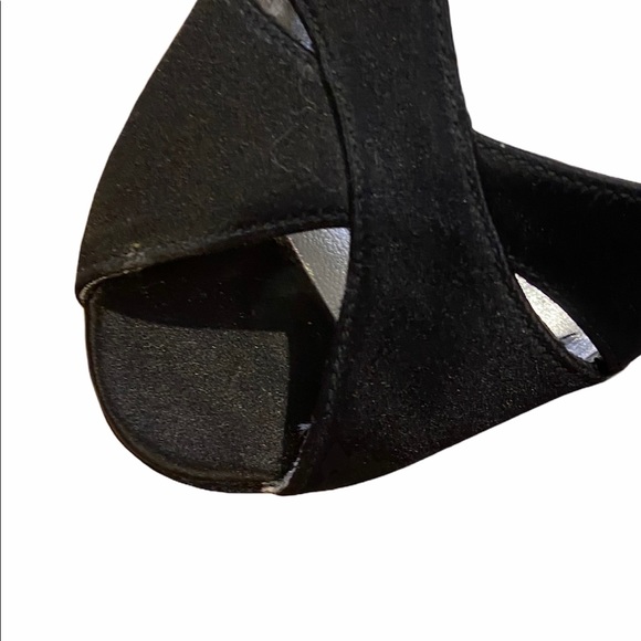 HP! Stuart Weitzman Eveswag black satin 8 peep toe - Picture 4 of 6